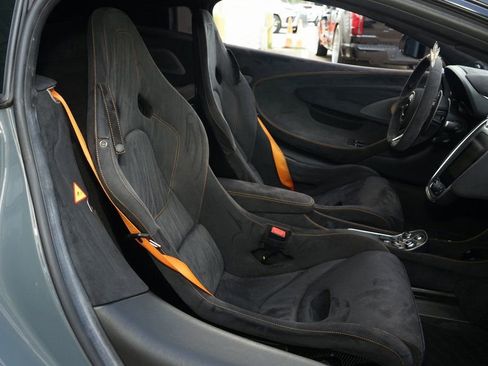 Used 2019 McLaren 600LT image 22