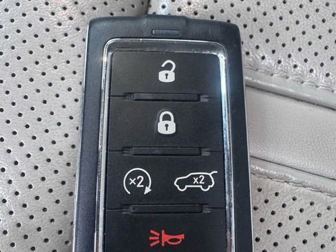 Used 2022 Jeep Wagoneer Series II w/ Flexible Seating Group image 52