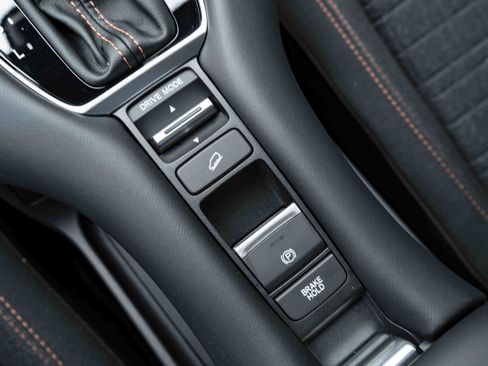 Certified 2026 Honda HR-V Sport image 28