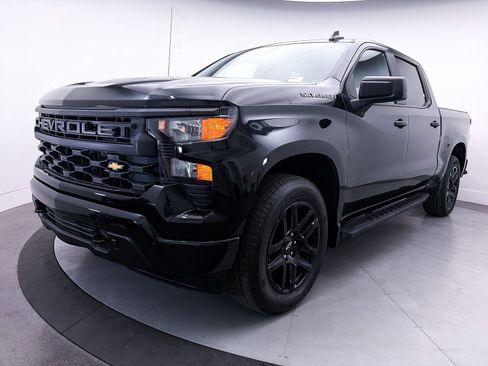 Used 2024 Chevrolet Silverado 1500 Custom AWD/4WD image 12