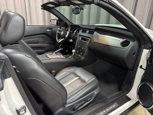 Used 2012 Ford Mustang GT Premium RWD image 12
