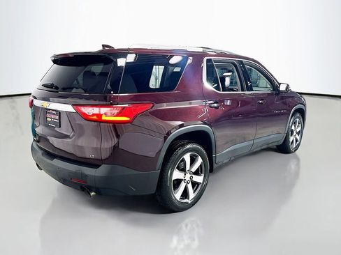 Used 2018 Chevrolet Traverse LT image 8