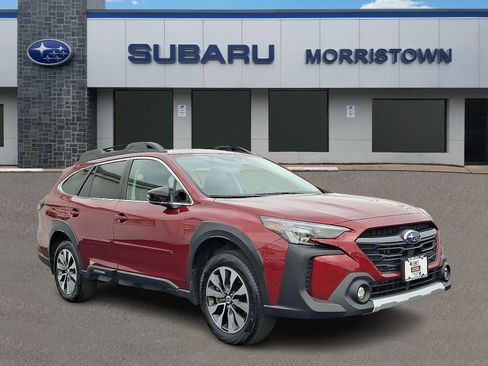 Used 2023 Subaru Outback Limited image 1