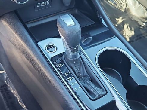 Used 2024 Nissan Altima 2.5 SV FWD image 20