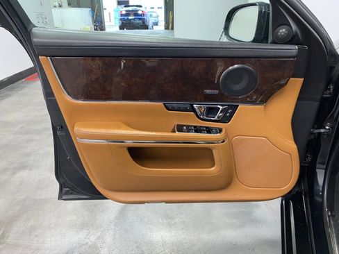 Used 2017 Jaguar XJ L Portfolio image 45
