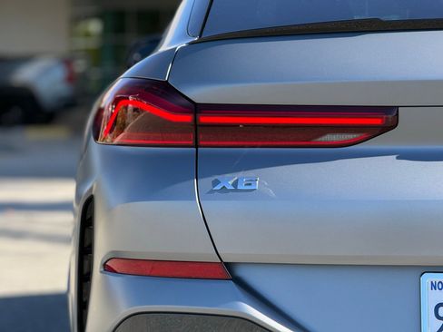 Used 2025 BMW X6 M60i image 16