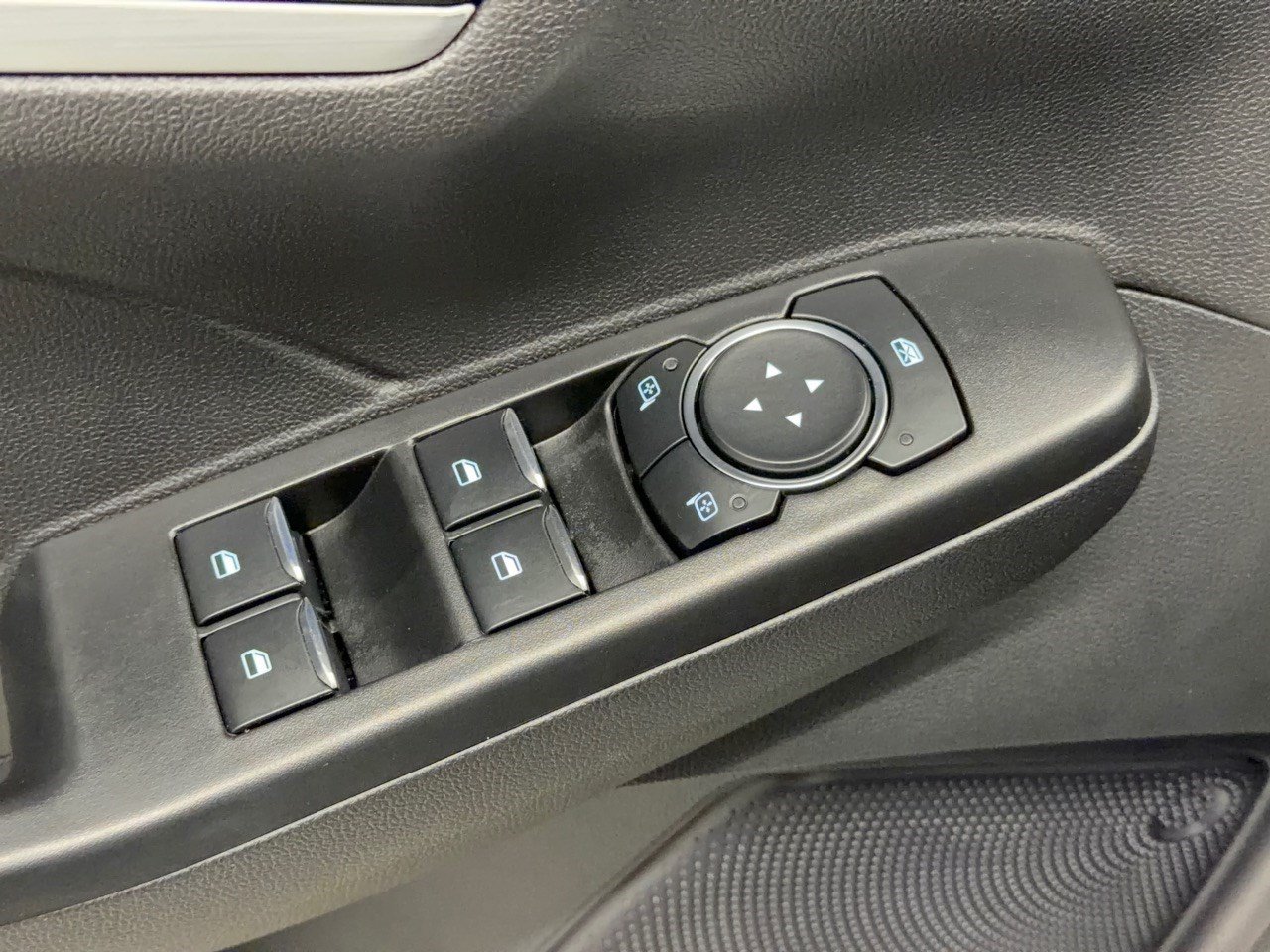 Used 2024 Ford Escape Platinum AWD/4WD image 15
