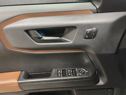 Used 2023 Ford Bronco Sport Outer Banks w/ Tech Package image 11