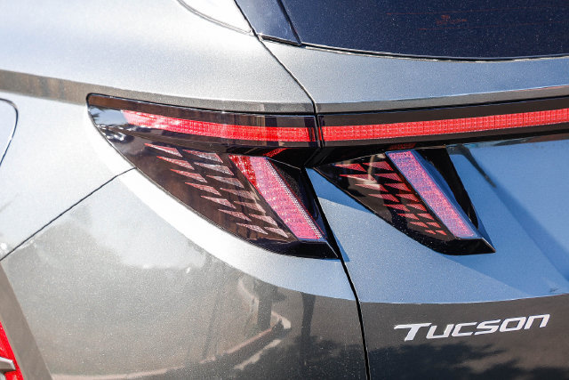 New 2026 Hyundai Tucson Limited AWD/4WD image 10