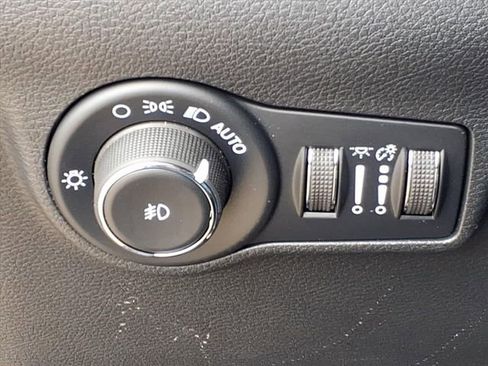 New 2026 Jeep Compass Latitude image 21