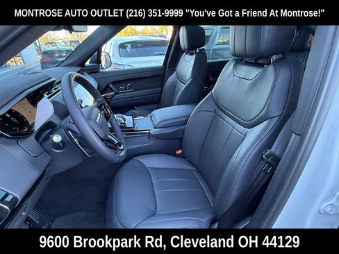 New 2025 Land Rover Range Rover Sport Dynamic SE image 12