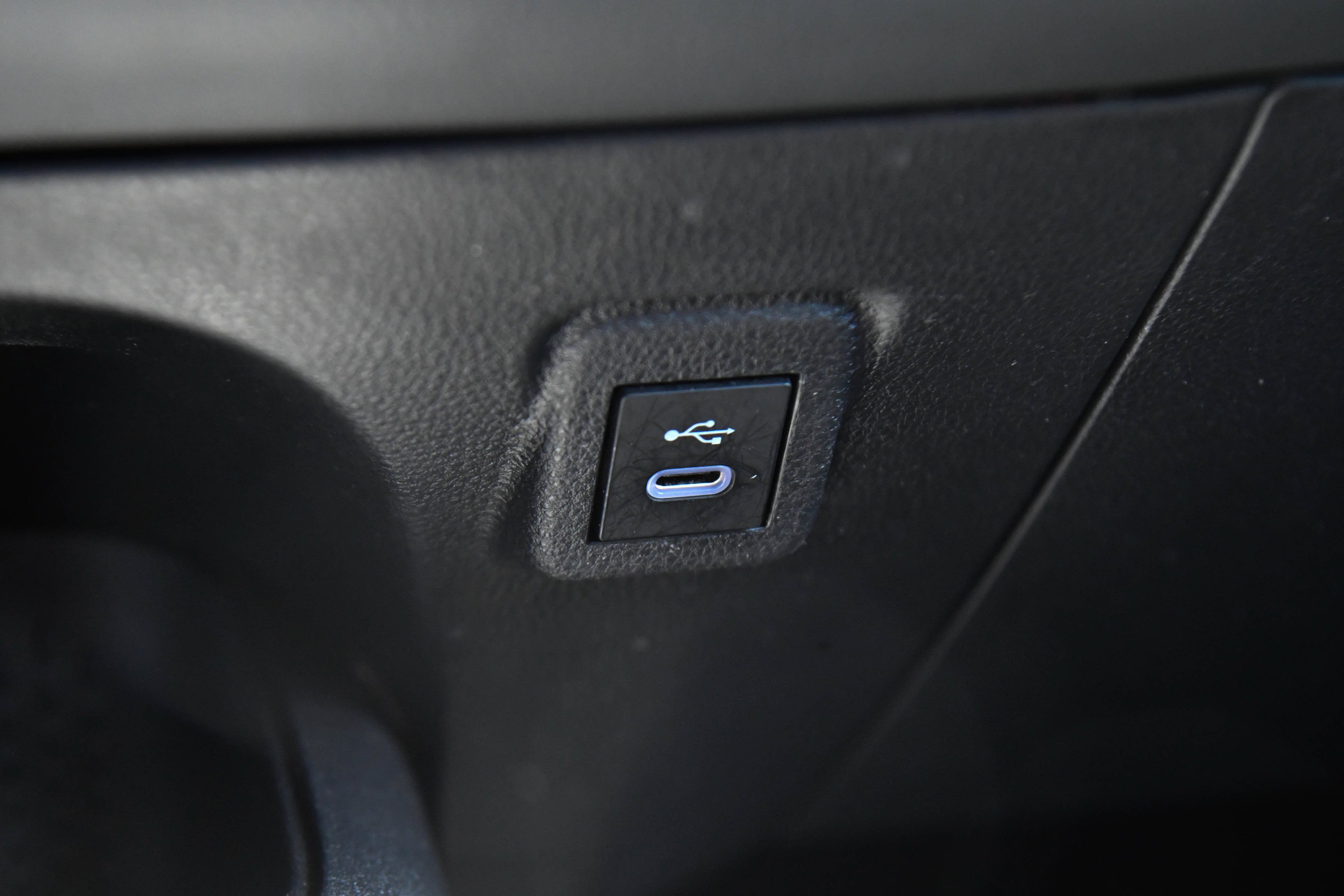 Used 2025 Toyota Corolla LE FWD image 23