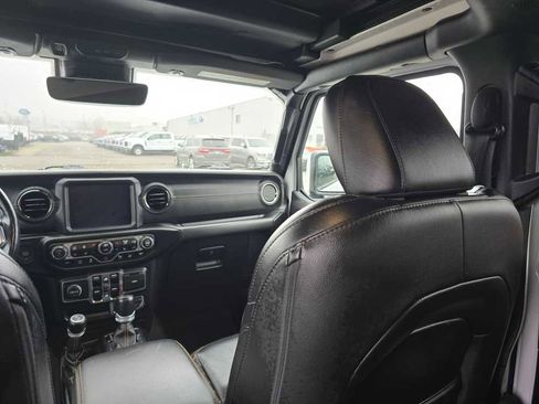 Used 2021 Jeep Wrangler Unlimited Sahara image 14