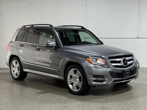 Used 2014 Mercedes-Benz GLK 350 4MATIC image 4