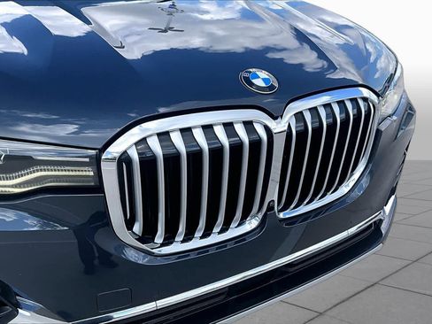 Used 2020 BMW X7 xDrive40i w/ Executive Package AWD/4WD image 28