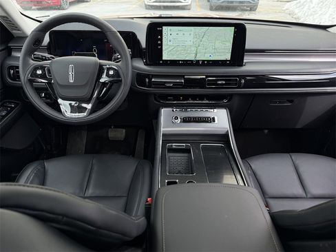 New 2026 Lincoln Aviator AWD image 19