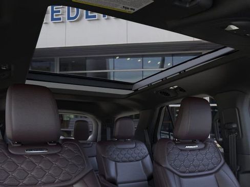 New 2026 Ford Explorer Platinum image 22