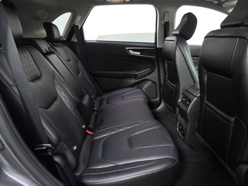 Used 2023 Ford Edge Titanium w/ Class II Trailer Tow Package AWD/4WD image 18