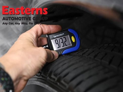 Used 2025 Dodge Durango R/T AWD/4WD image 29