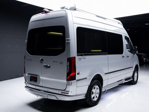 Used 2022 Mercedes-Benz Sprinter 144 Cargo image 35