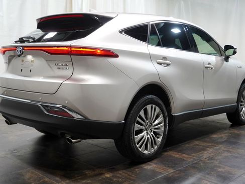 Used 2021 Toyota Venza Limited AWD/4WD image 5