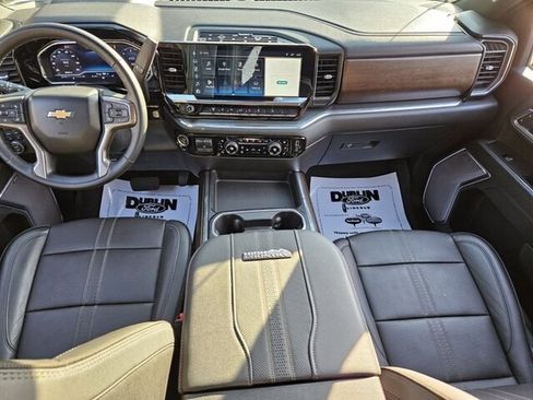 Used 2024 Chevrolet Silverado 2500 High Country w/ High Country Premium Package image 11