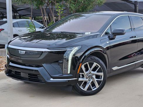 New 2026 Cadillac Optiq Luxury 1 RWD image 6
