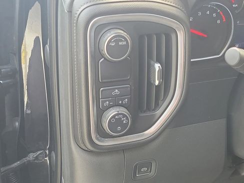 Used 2020 Chevrolet Silverado 1500 LT w/ All-Star Edition image 27