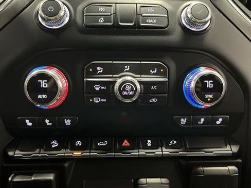 Used 2021 GMC Sierra 1500 AT4 image 16
