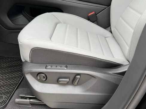 New 2026 Volkswagen Atlas Cross Sport SEL R-Line image 13