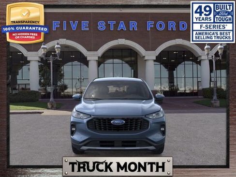 New 2026 Ford Escape SE image 2