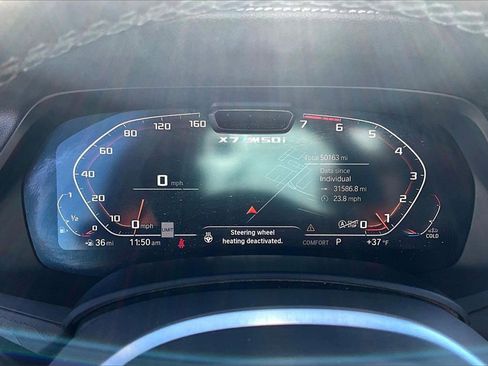 Used 2021 BMW X7 M50i image 13