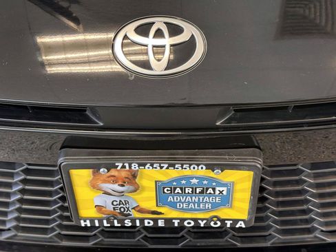 Certified 2025 Toyota Camry SE image 6