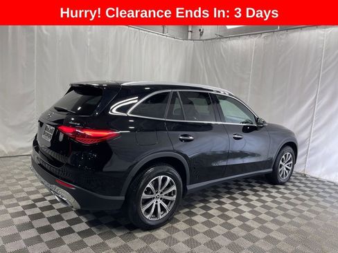 Used 2024 Mercedes-Benz GLC 300 4MATIC image 3