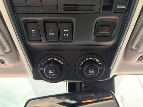 Used 2024 Toyota 4Runner TRD Off-Road Premium w/ Moonroof Package AWD/4WD image 31
