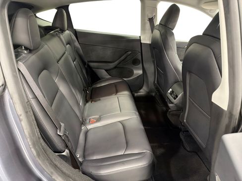 Certified 2023 Tesla Model Y Performance AWD/4WD image 11