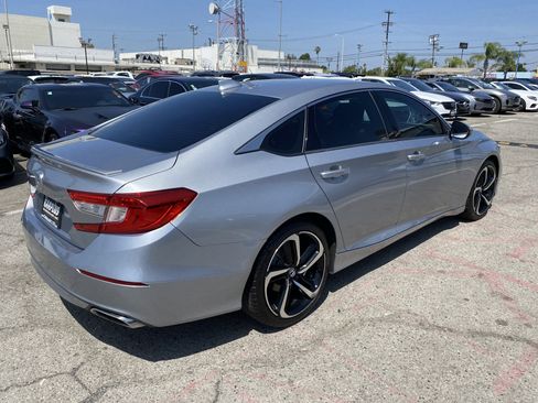 Used 2018 Honda Accord Sport image 7