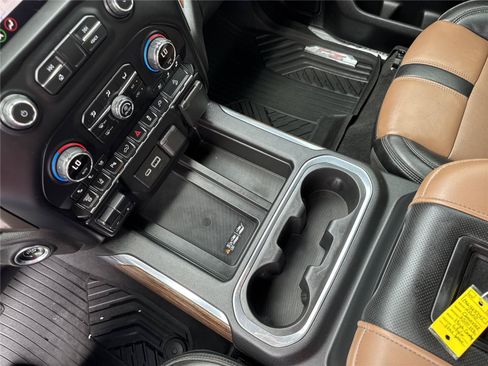 Used 2020 Chevrolet Silverado 2500 High Country w/ Z71 Off-Road Package AWD/4WD image 31