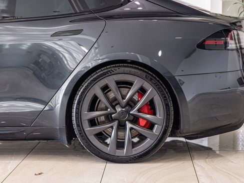 Used 2024 Tesla Model S Plaid image 7