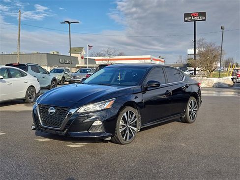 Used 2020 Nissan Altima 2.5 SR image 2