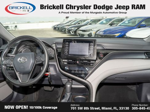 Used 2021 Toyota Camry SE image 19