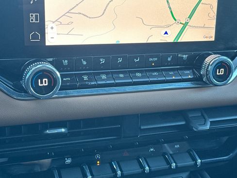 Used 2023 GMC Canyon AT4 w/ AT4 Premium Package image 26