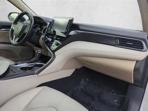 Used 2024 Toyota Camry XLE image 23