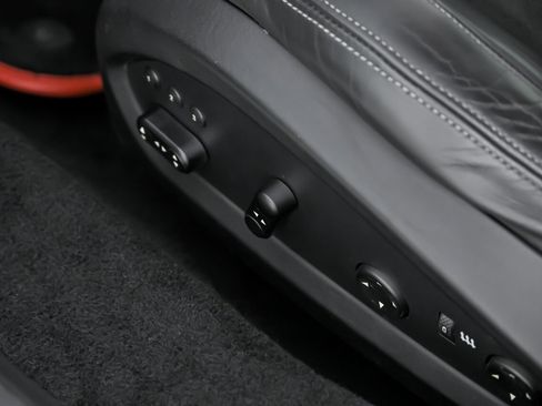 Used 2010 Ferrari 458 Italia image 24