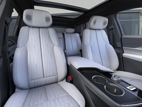 New 2026 Cadillac Lyriq Signature Sport image 17