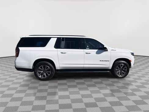 Used 2023 Chevrolet Suburban Z71 image 6