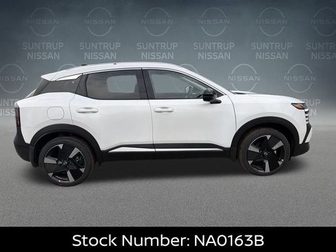 New 2026 Nissan Kicks SR w/ SR Premium Package AWD/4WD image 7