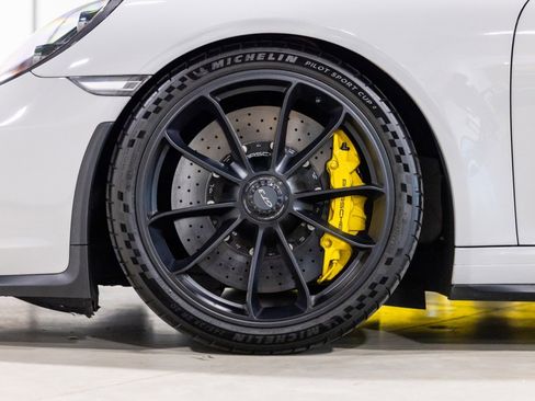 Used 2018 Porsche 911 GT3 image 19