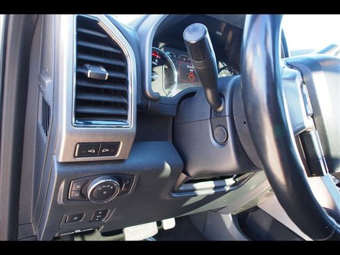 Used 2022 Ford F450 Platinum w/ FX4 Off-Road Package image 21