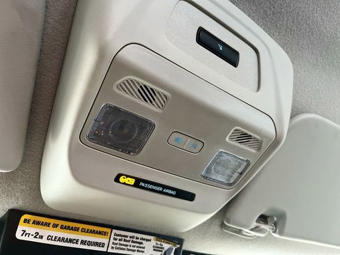 Used 2025 Ford Transit 250 Low Roof w/ Exterior Upgrade Package image 20